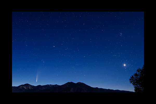 Comet NEOWISE and Venus